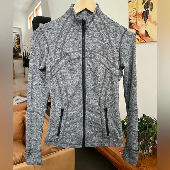 Lululemon Define Jacket - Picture 2 of 4